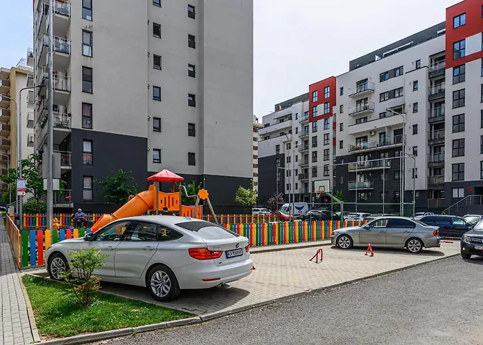 Evergreen Escape Apartment Coresi